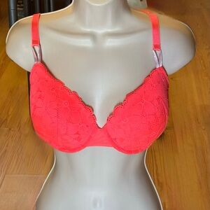 Victoria’s Secret Lightly Lined Bra in Bright Coral 34DDD